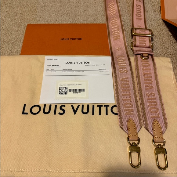 LV Multi Pochette 🔥SOLD🔥 - Picture 3 of 11